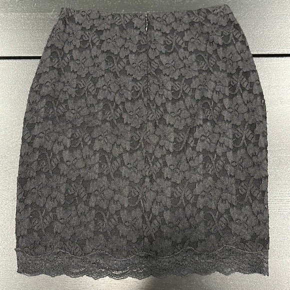 Express Black Lace Lined Mini Skirt - 00 - Picture 2 of 6